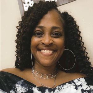 Meet your Posher, Stacie